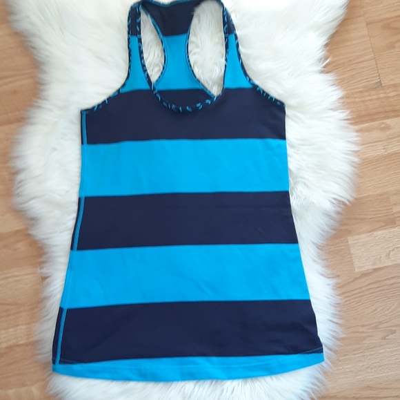 lululemon athletica Tops - Lululemon Blue stripes tank top Cool Racerback Bold Stripes Sz 6